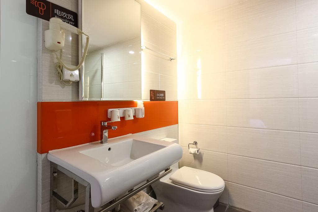 7Days Premium Guangzhou Tianhe Shipaiqiao Hotell Exteriör bild